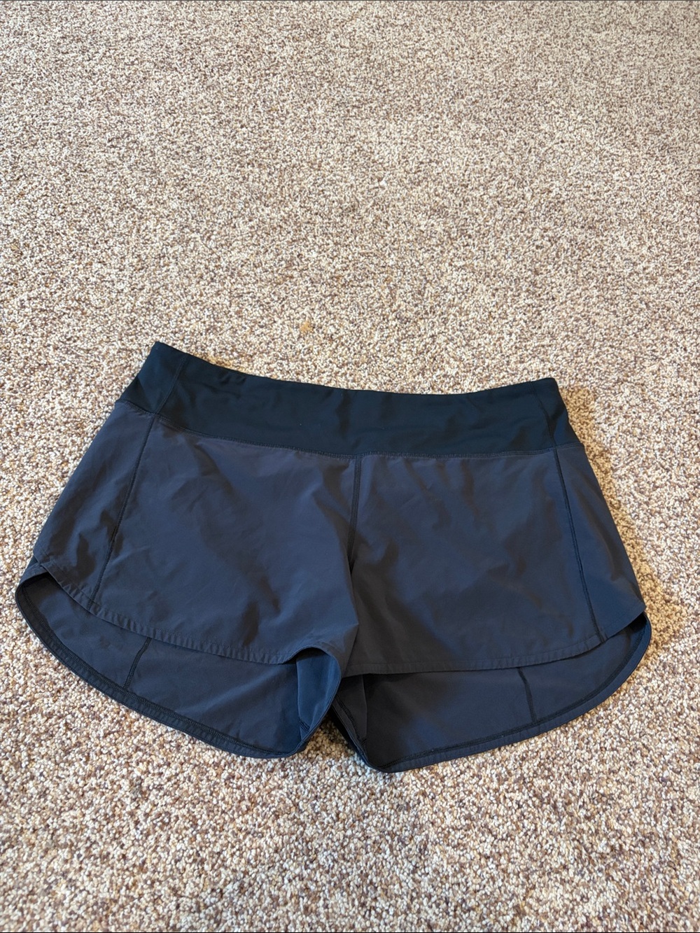 lululemon athletica Black Women's Athletic Shorts speed up 4 in inseam